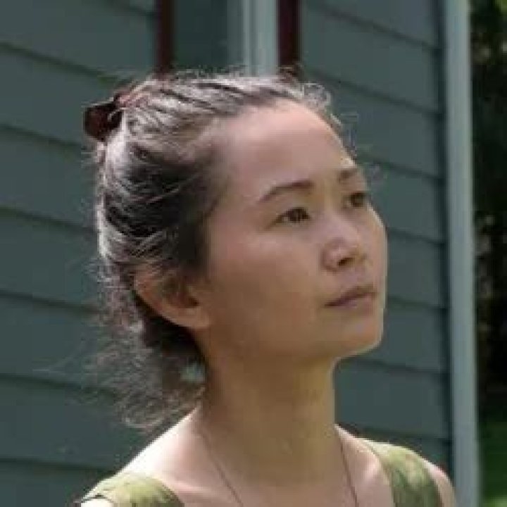 Hong Chau Pets