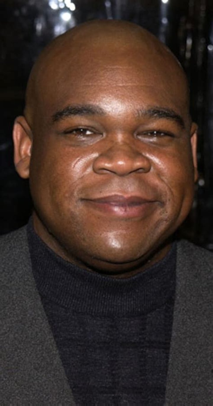 Leonard Earl Howze