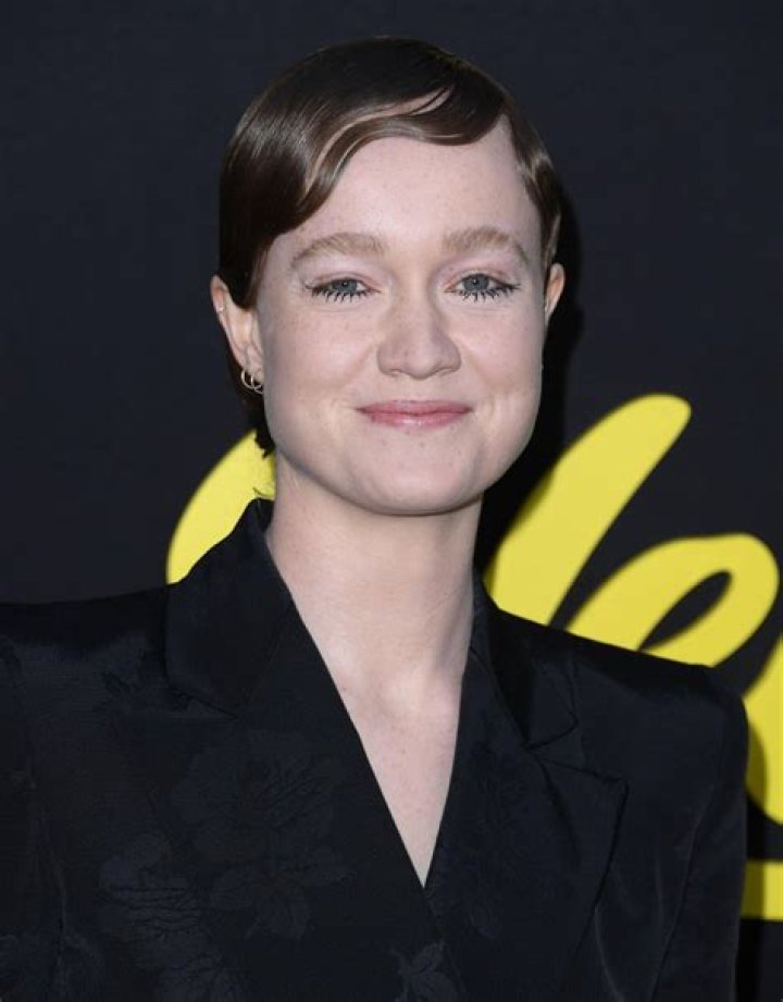 Liv Hewson's pet Cat