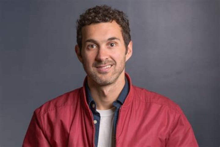 Mark Normand's pet No Pets (Mark Normand)
