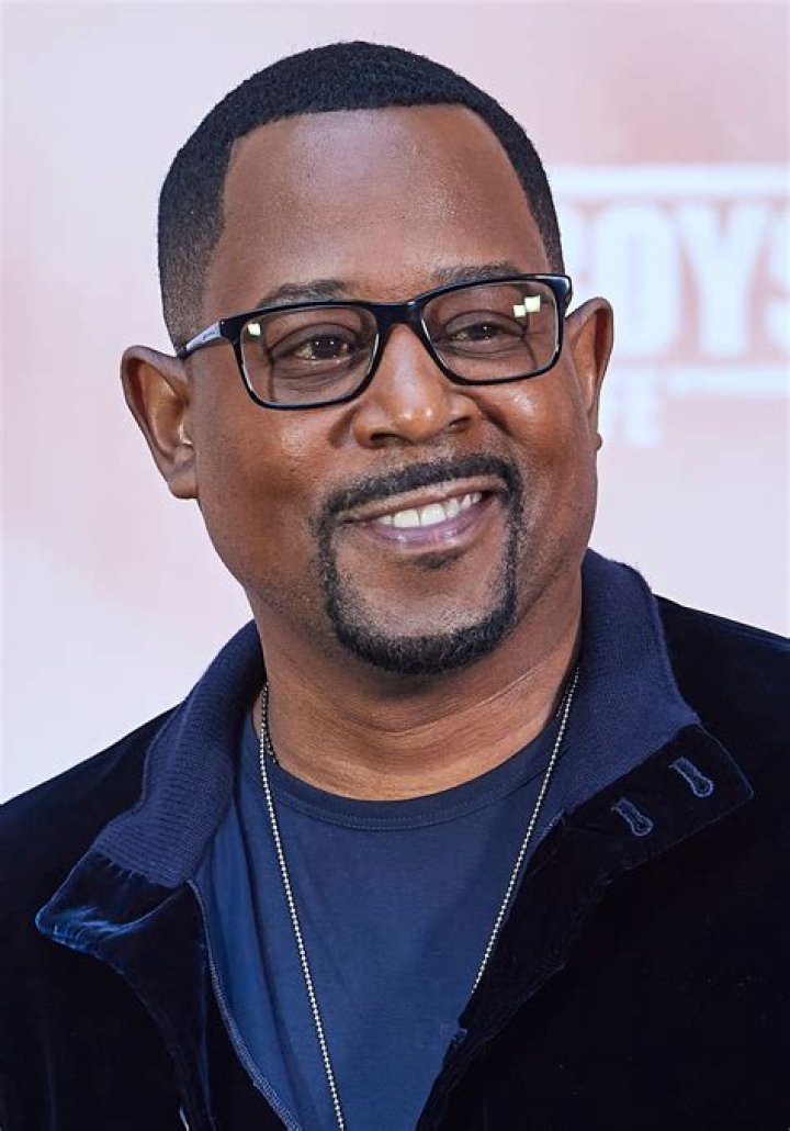 Martin Lawrence's pet White Dog