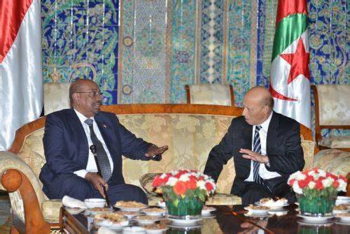 Omar al-Bashir photo 2