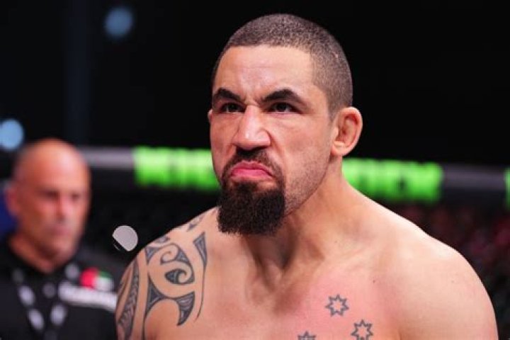 Robert Whittaker photo